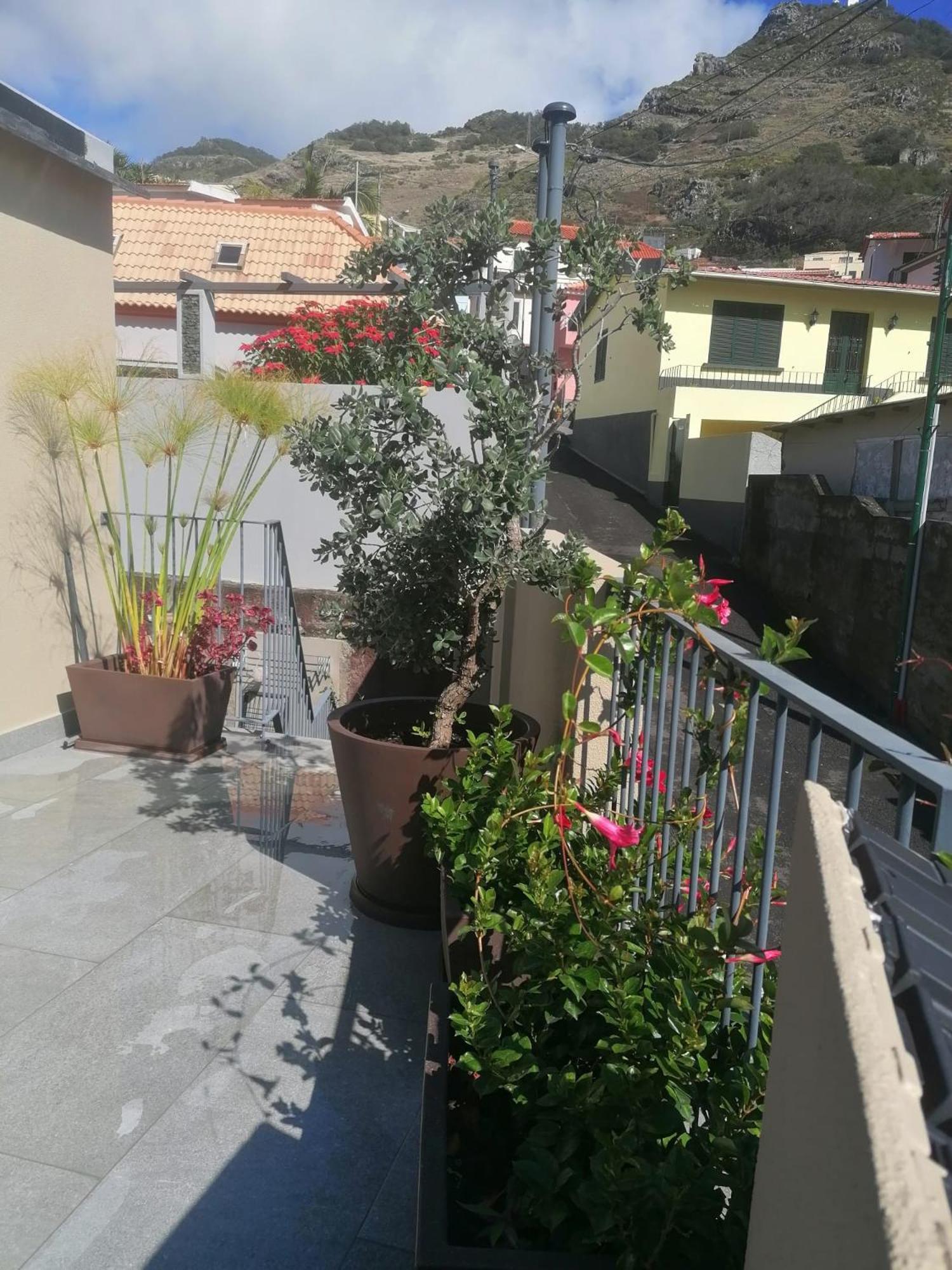 Favinha Rooftop Machico (Madeira)