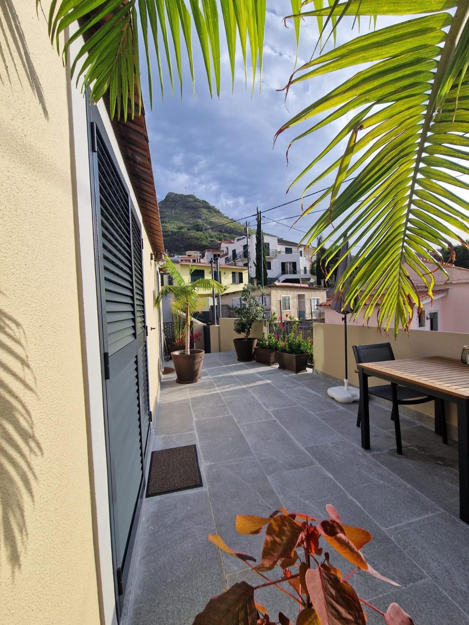 Favinha Rooftop Machico (Madeira)